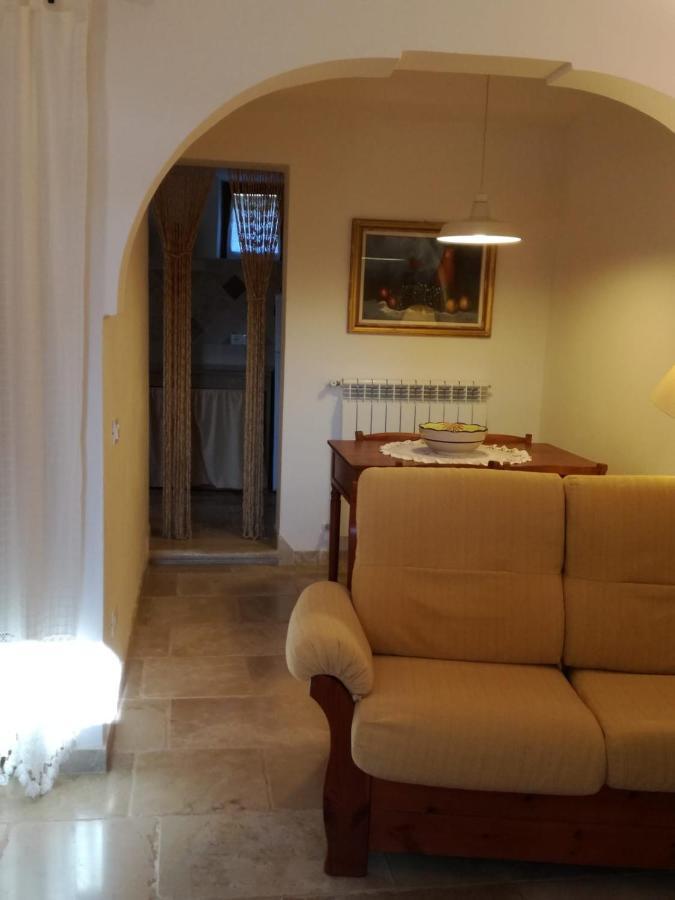 הוילה צ'לייה מספיקה Il Giardino Degli Antichi Sapori מראה חיצוני תמונה